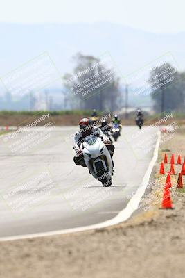 media/Jun-07-2025-TrackDaz (Sat) [[4413525952]]/C Group/240pm (Turn 9)/